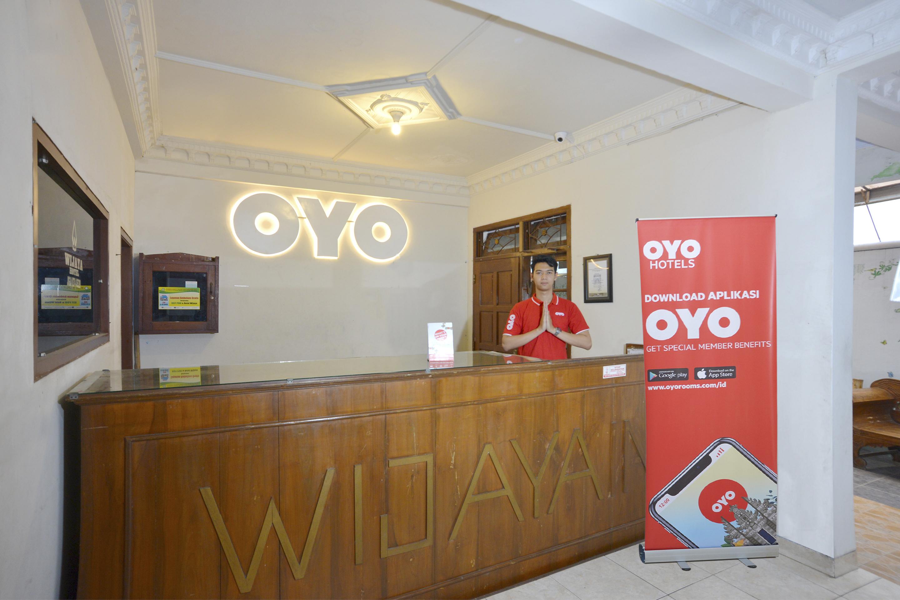 Oyo586维嘉亚酒店 Kalasan 外观 照片